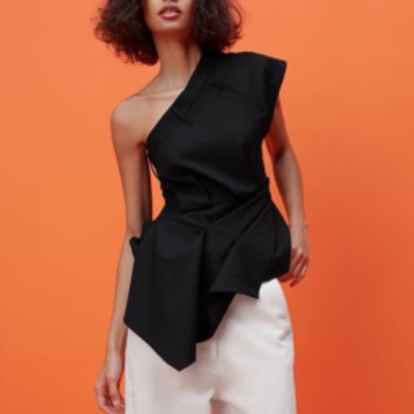 Rare amazing Zara Limited asymmetric black pant top with working zipper NWT - Picture 1 of 13